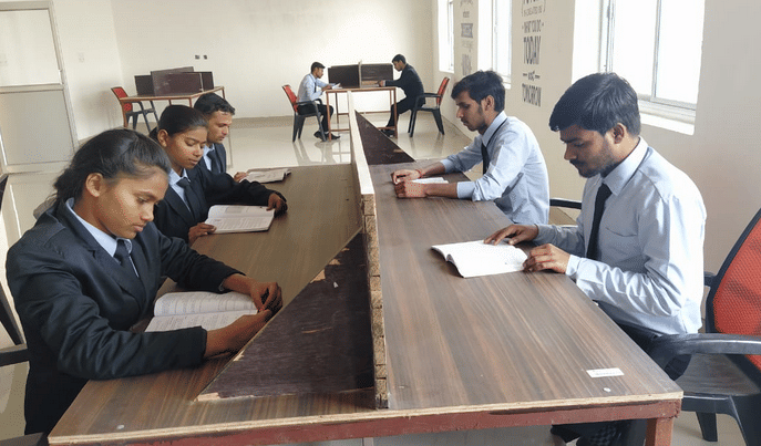 Wisdom College of Pharmacy Lucknow Students Life photo 4